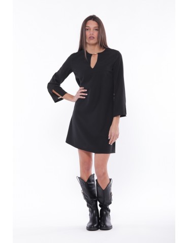 ABITO CORTO CON DETTAGLIO...