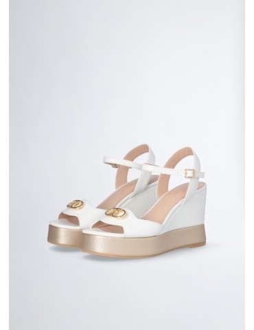 Sandali zeppa in pelle