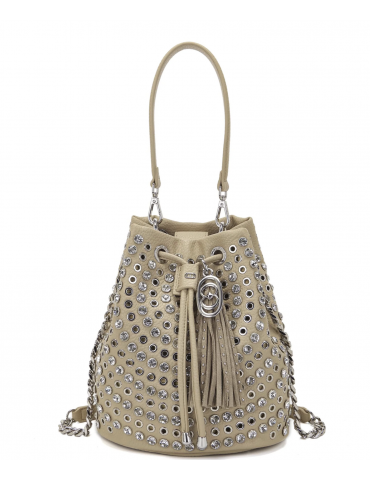 LA CARRIE ANDROMEDA BUCKET...