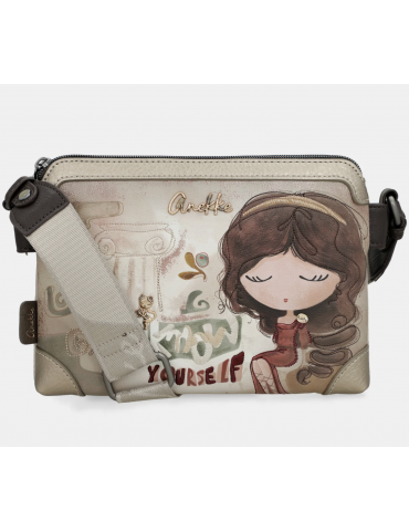 Anekke Borsa a tracolla a 3...